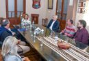 La intendente Fuentes recibió en el salón de acuerdos a comerciantes del microcentro