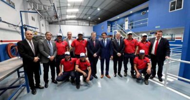 Nueva planta industrial de J.F. Neumáticos abrió sus puertas en el parque industrial