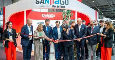 Zamora y Fuentes en la inauguración del stand de la provincia en la Smart City de Barcelona
