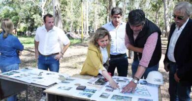 La intendente Fuentes recorrió y supervisó la nueva obra del Parque de la Chacarera