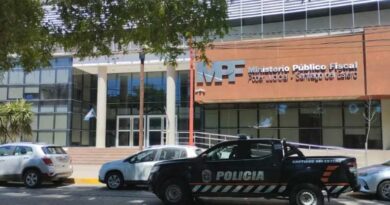 Una funcionaria policial denunció al dueño de una concesionaria de autos por estafa