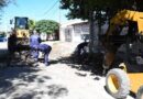 Obras Públicas de la municipalidad trabaja en la reparación de la calle Juan Felipe Ibarra del barrio Autonomía