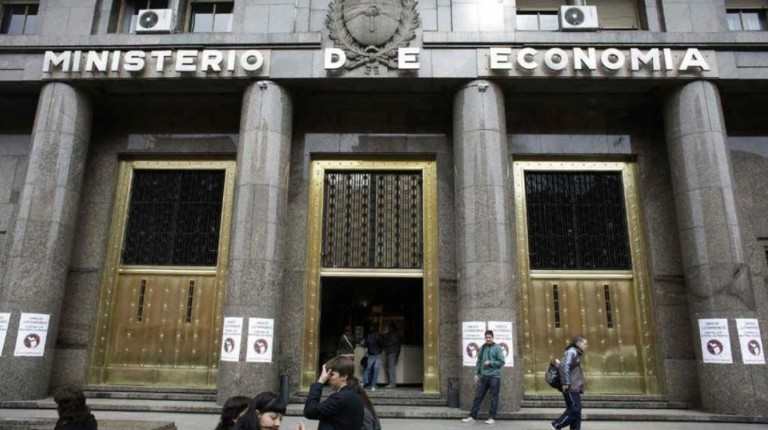 Economía ofrece un bono en dólares con una tasa del 6% anual para captar US$ 2.000 millones