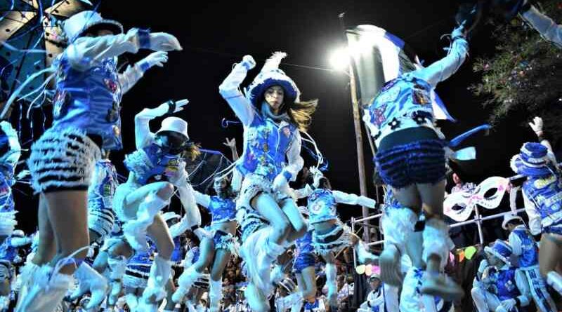 La Municipalidad y el centro Amigos del Corso organizan el corso 2026 que se realizará el próximo viernes y sábado