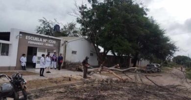 Tras las lluvias el municipio de Fernández desplegó cuadrillas en distintos sectores de la ciudad