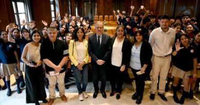 Alumnos del interior visitaron la Casa de Gobierno