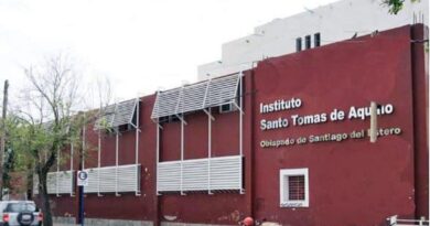 Amenazas en el Colegio Santo Tomás de Aquino: secuestraron dos armas de fuego e investigan a alumnos de 15 y 16 años