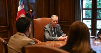 El Gobernador Elías Suárez se reunió con la Cámara de Comercio