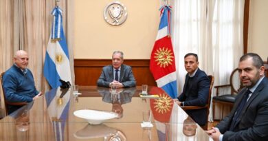 El Gobernador Suárez recibió al investigador Agustín Salvia