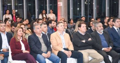 La intendente Fuentes participó de la apertura de la Expo Cluster Santiago del Estero en el Óvalo del Parque Sur