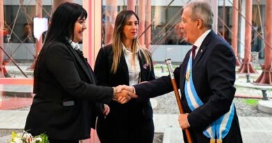 El gobernador Elías Suárez saludó a los trabajadores santiagueños en su día