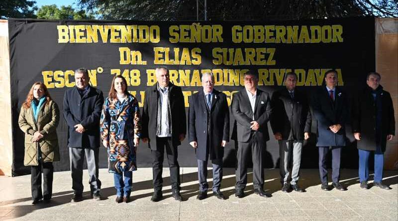 El Gobernador Suárez inauguró obras educativas y entregó viviendas sociales en Villa Atamisqui
