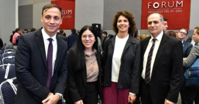 La intendente Yanina Iturre participó del encuentro encabezado por el gobernador Elías Suárez en el Fórum, donde se firmaron importantes convenios con el CFI