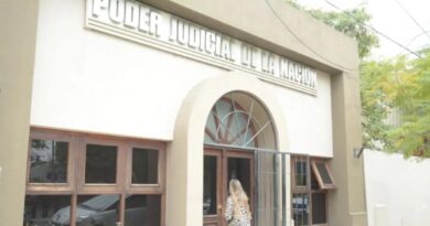 Cautelar a favor de familia con mutación genética y disfunción visual debido a la luz