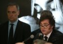 Horas cruciales en el Gobierno: Milei recibe en Olivios a Manuel Adorni y define el futuro del jefe de Gabinete