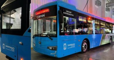 Un colectivo de la línea eléctrica municipal sufrió un acto de vandalismo durante su recorrido