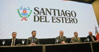 El Gobierno provincial y el CFI firmaron convenios para fortalecer el desarrollo productivo y el financiamiento para el sector privado
