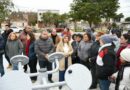 La intendente Fuentes y el secretario Benavente supervisaron la instalación de estaciones saludables en plazas del barrio Siglo XXI