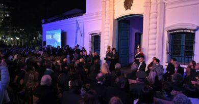 El Gobernador Elías Suárez en la Vigilia del 9 de Julio en Tucumán