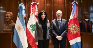 El Gobernador recibió la visita protocolar de la embajadora del Líbano en Argentina