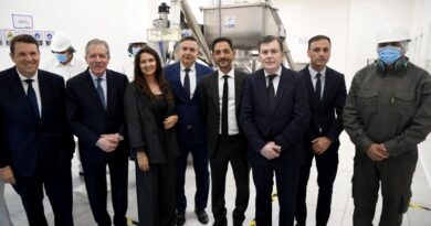 El Gobernador Elías Suárez participó en la inauguración de la nueva planta industrial de Labofarma S.A., en el Parque Industrial de La Banda