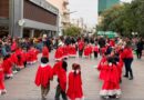 Santiago Baila le puso color a la Madre de Ciudades en la antesala de un nuevo aniversario