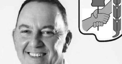 En Termas aseguran que el candidato del PJ Domingo Gatella chocó durante la madrugada y huyó del lugar