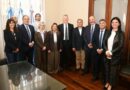 La intendente Fuentes recibió al embajador del Reino Unido en la Municipalidad