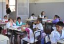 Sólo 50 de cada 100 estudiantes llegan al final de la primaria en tiempo y en forma Sólo 50 de cada 100 estudiantes llegan al final de la primaria en tiempo y en forma