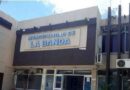 Golpearon y amenazaron al secretario de Economía de La Banda dentro del Palacio Municipal