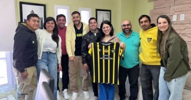 La intendente Yanina Iturre recibió la visita de miembros de la comisión directiva del Club Independiente