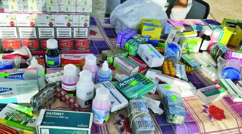 Intervienen por venta ilegal de medicamentos que incluía hasta psicotrópicos, en una feria barrial