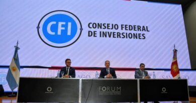 El Gobernador Elías Suárez realizó la entrega formal de las primeras líneas de crédito del CFI